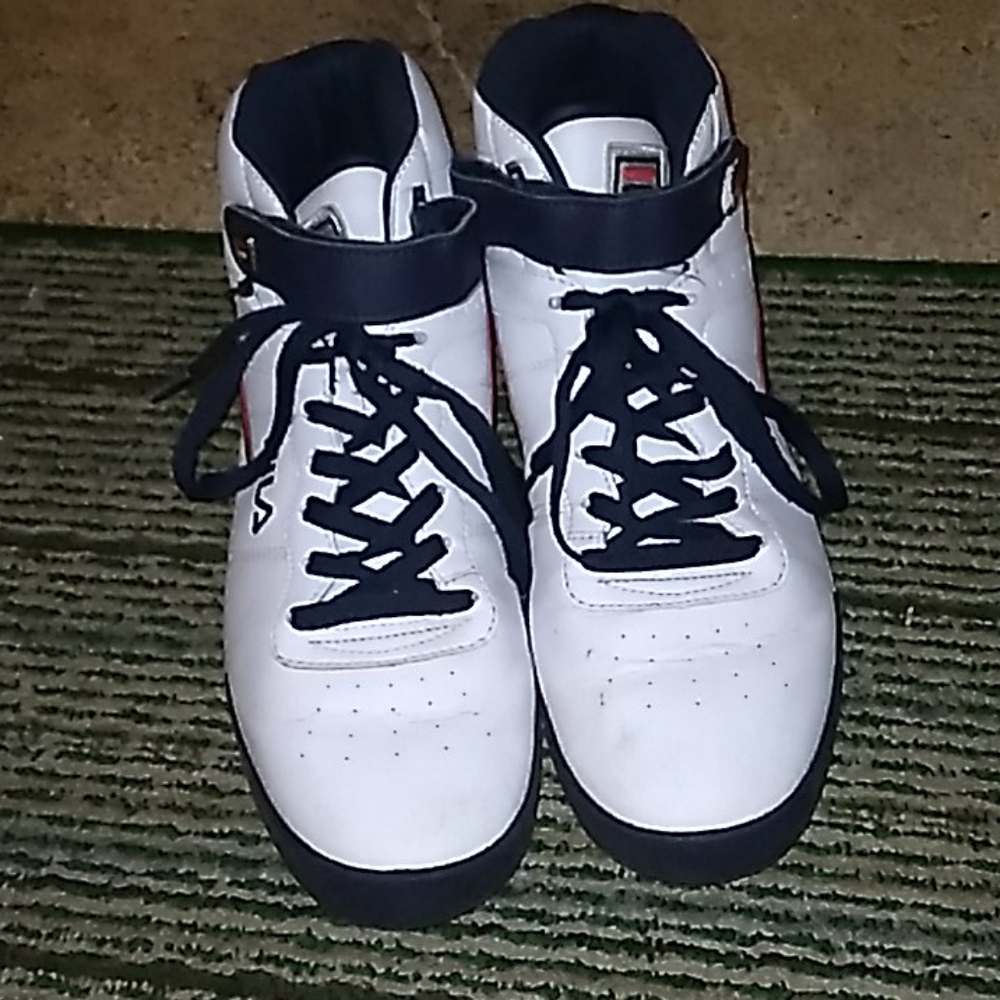 Shoes - Picture 2 of 2